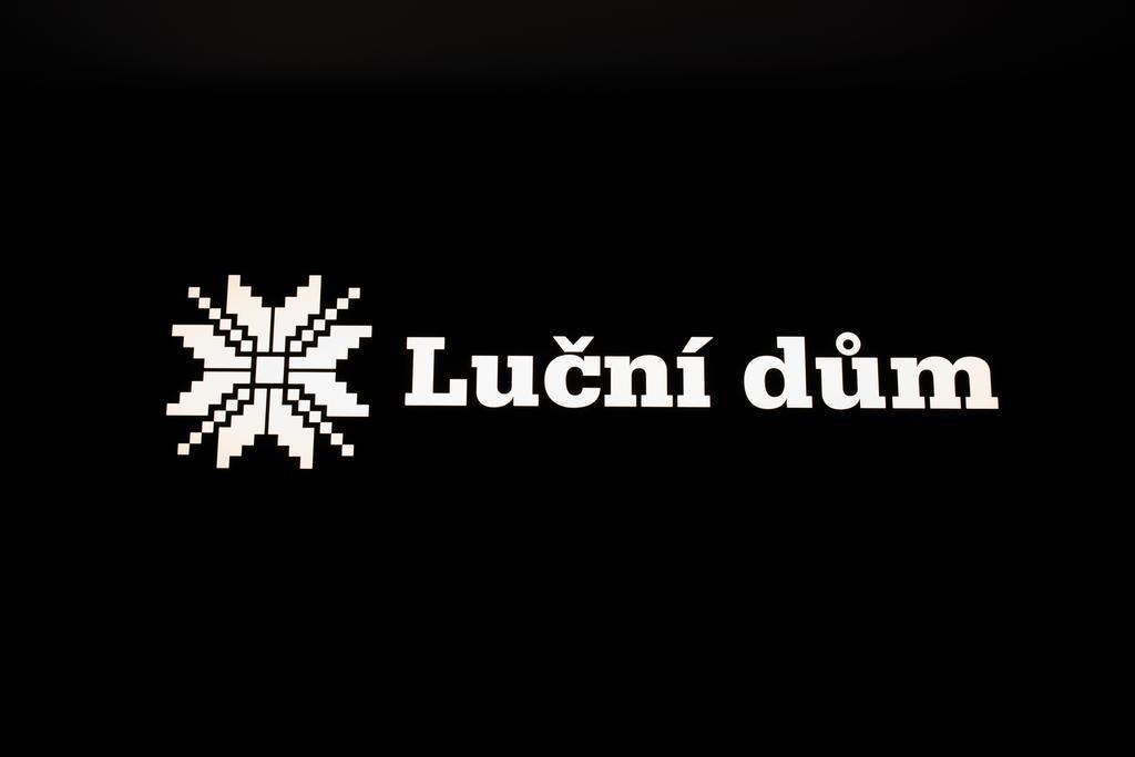 דירות Špindlerŭv Mlýn Lucni Dum מראה חיצוני תמונה